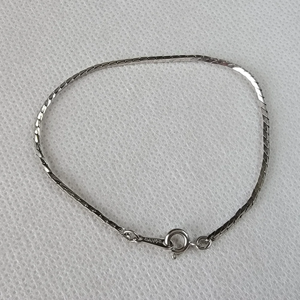 Signed Avon Vintage Silver Tone Chain Bracelet